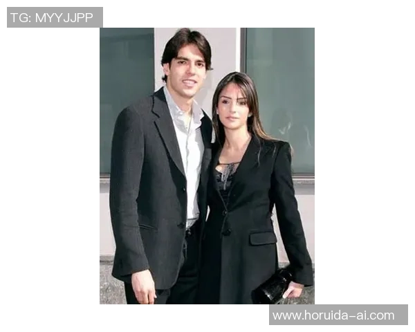 外国足球明星身着西装的魅力瞬间展现时尚与优雅的完美结合